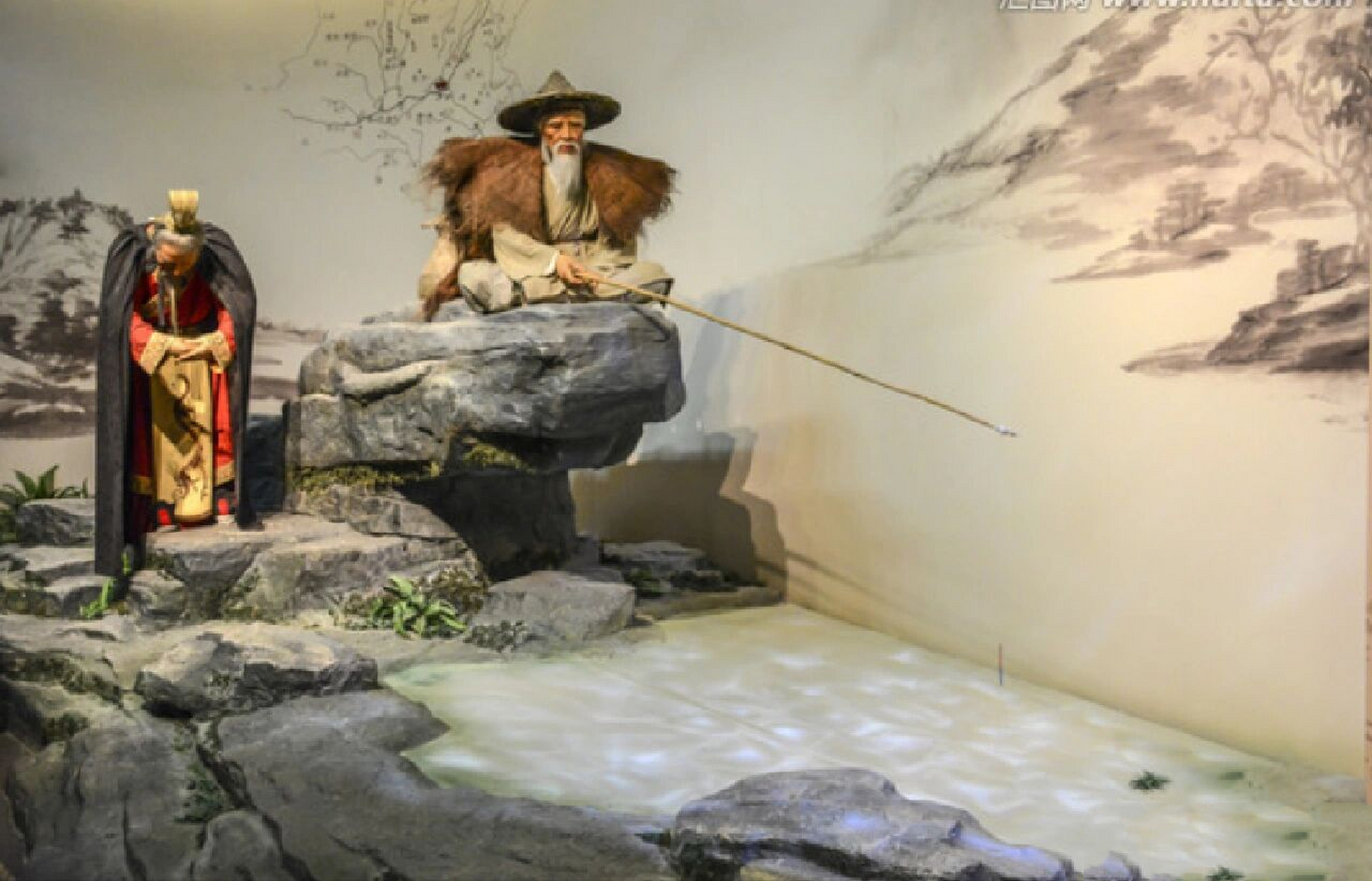 有句大家耳熟能详的歇后语:姜太公钓鱼——愿者上钩.