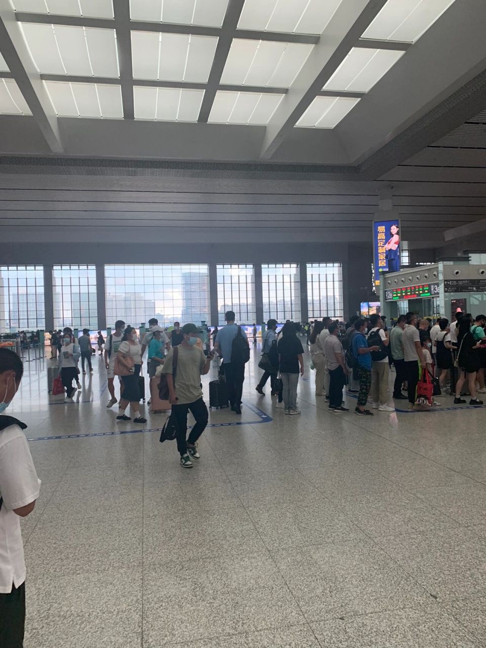 亲测,合肥南站站内换乘,非常快,两三分钟