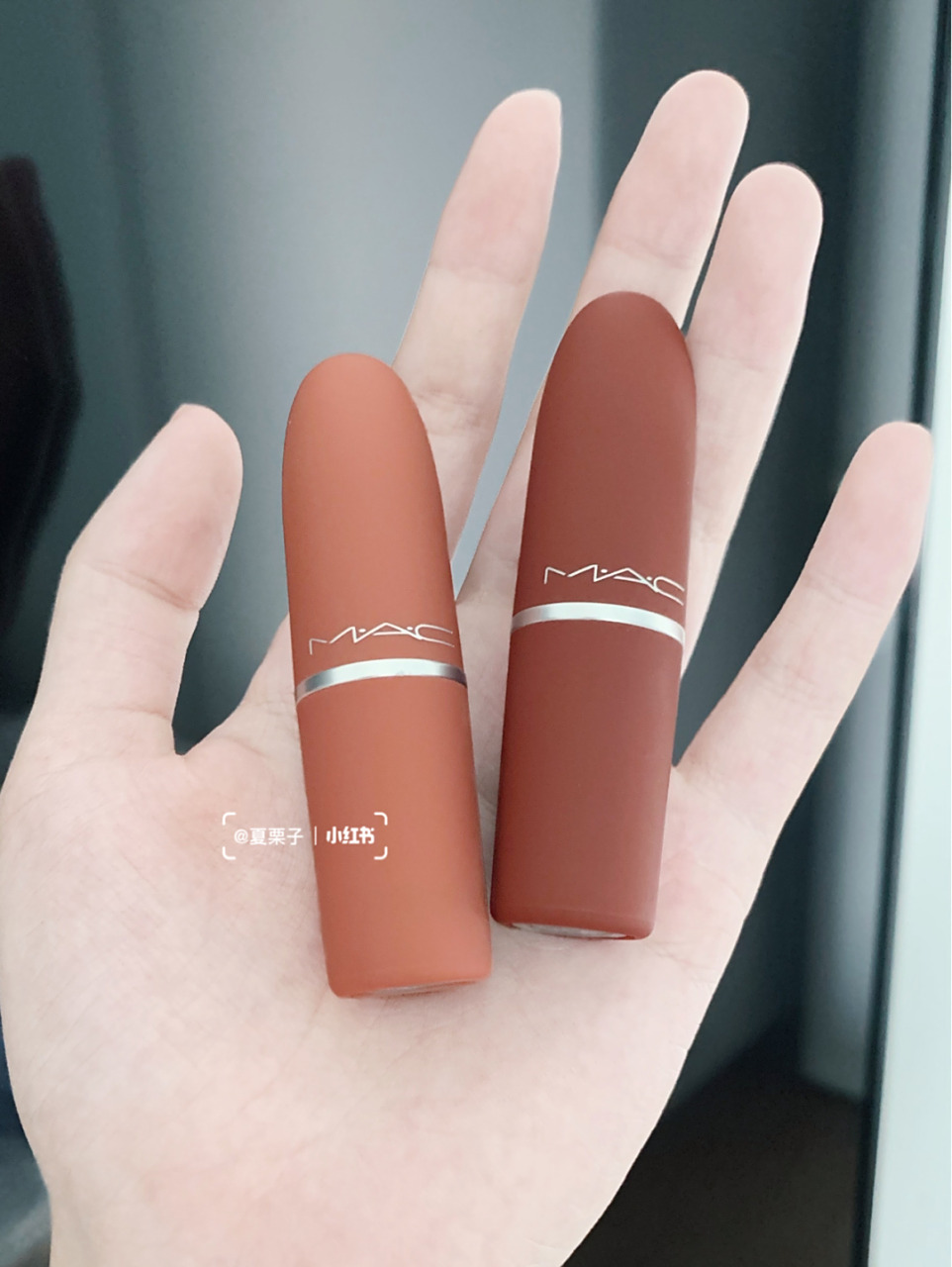 唇膏哎(唇膏图片)