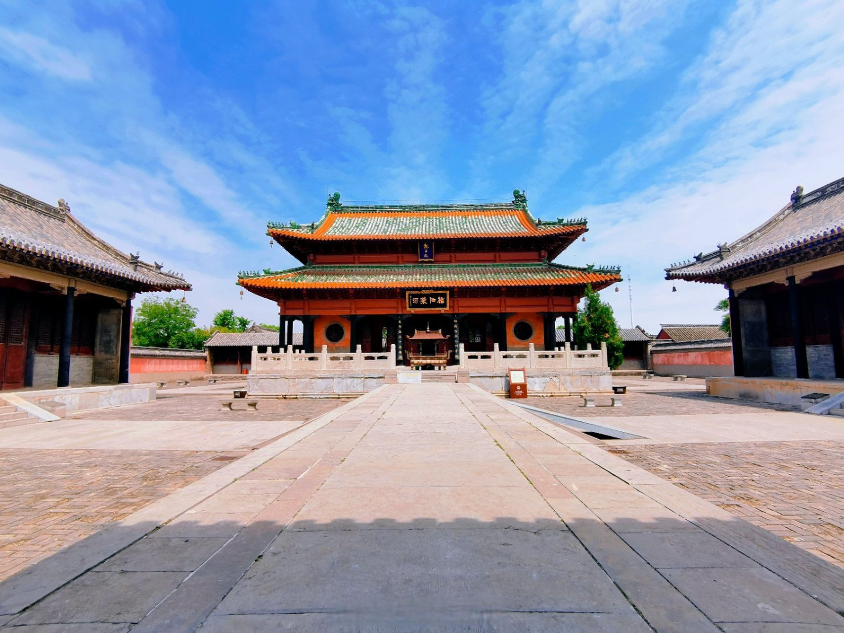 我是第一次来宿迁,对这座苏北古城并不熟悉,所以,只好向当地朋友请教