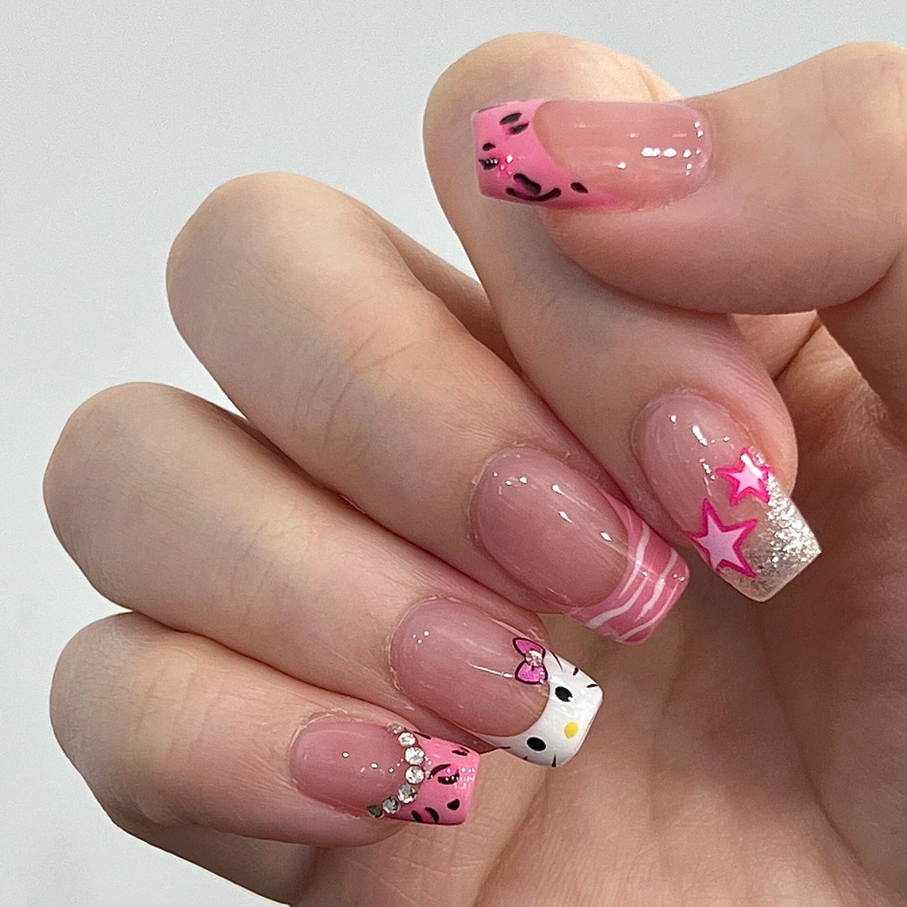 9990的kt美甲97 	 我真的会蟹 尊嘟超美 做的本甲还送建构!