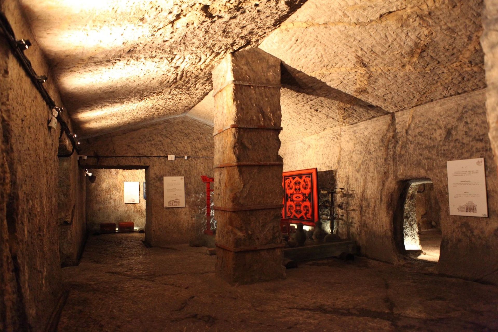 龟山汉墓,楚古尸王 徐州龟山汉墓主人是西汉第七代楚王刘注.