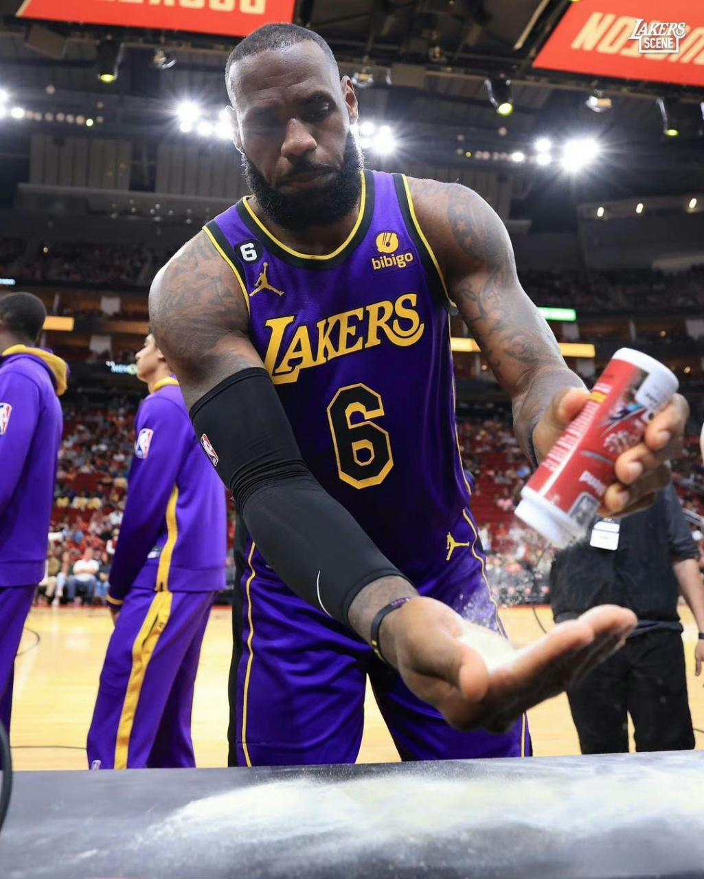 雨燕直播nba火箭湖人(nba雨燕免费直播高清直播)  第1张