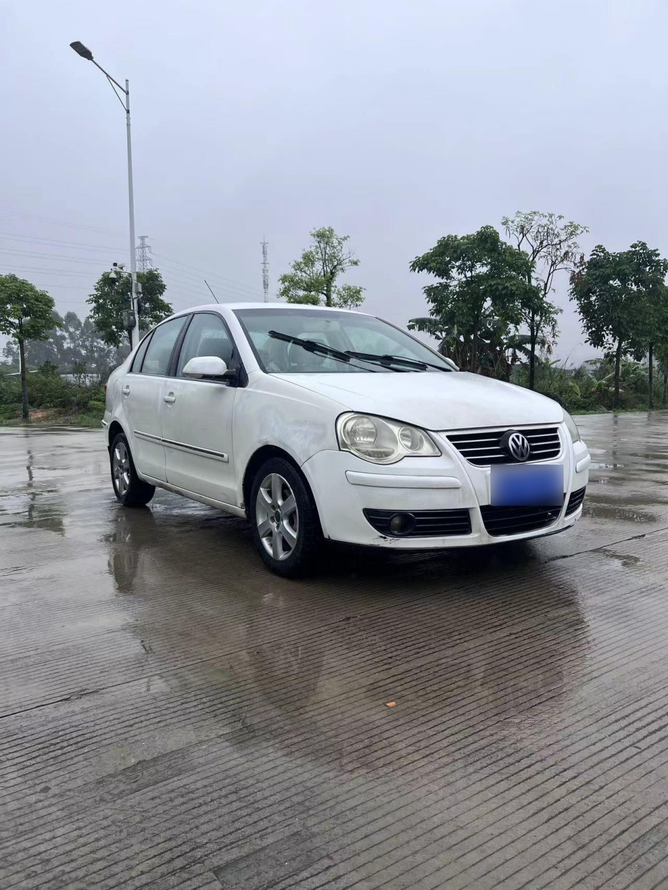 汽车整车07年大众菠萝三厢,1.