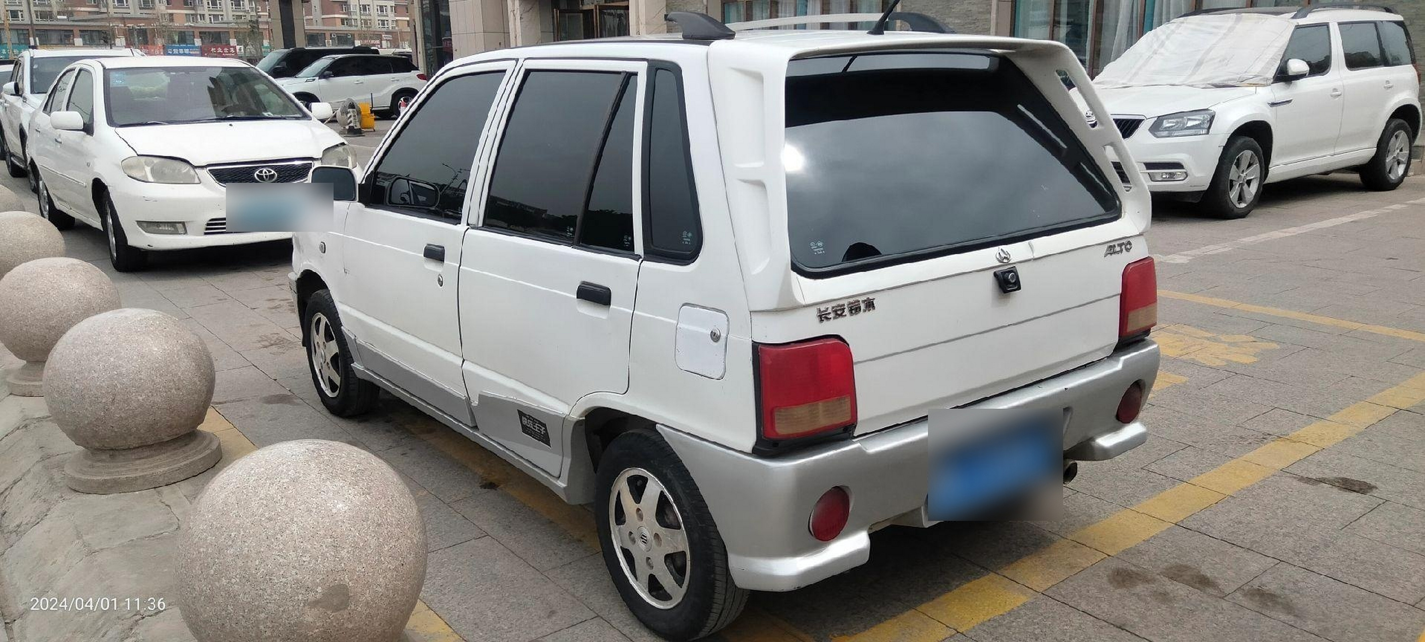 出售:一台手续齐全,08年10月奥拓快乐王子,100元的油将近跑300公里路