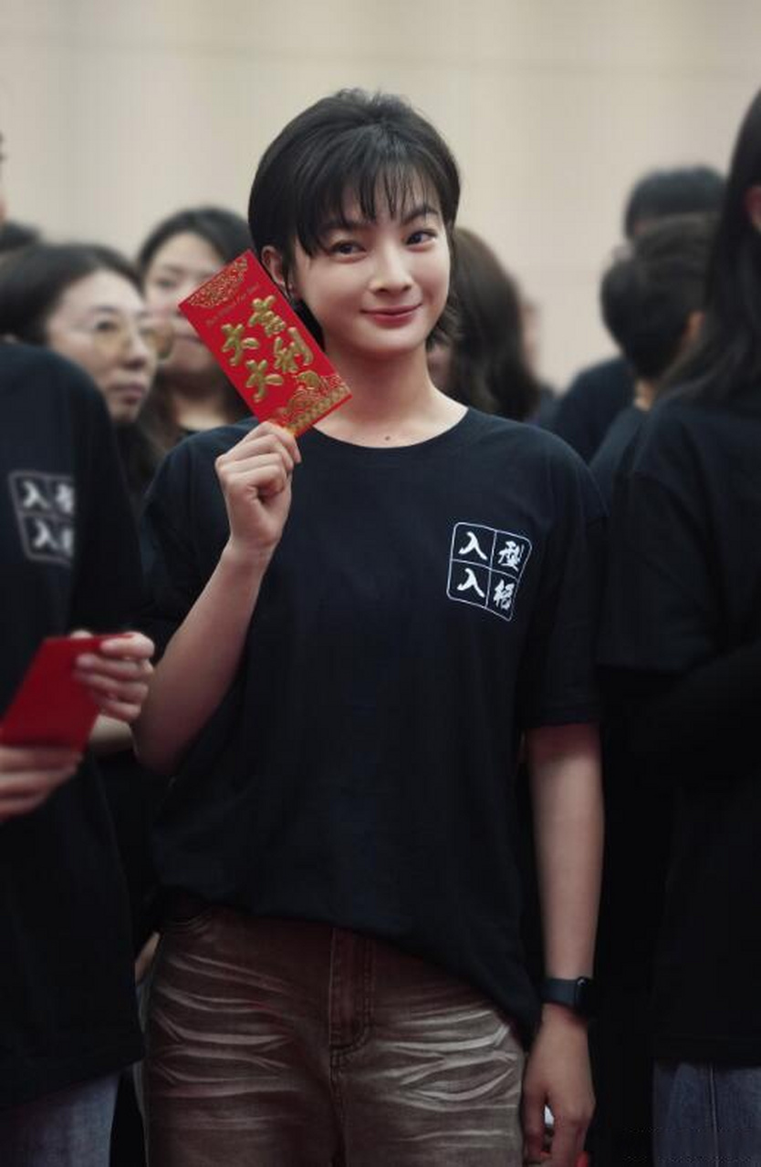 【电影《入型入格》官宣开机 杨杏合作陈坤,吴磊演绎民国武侠】8月1日