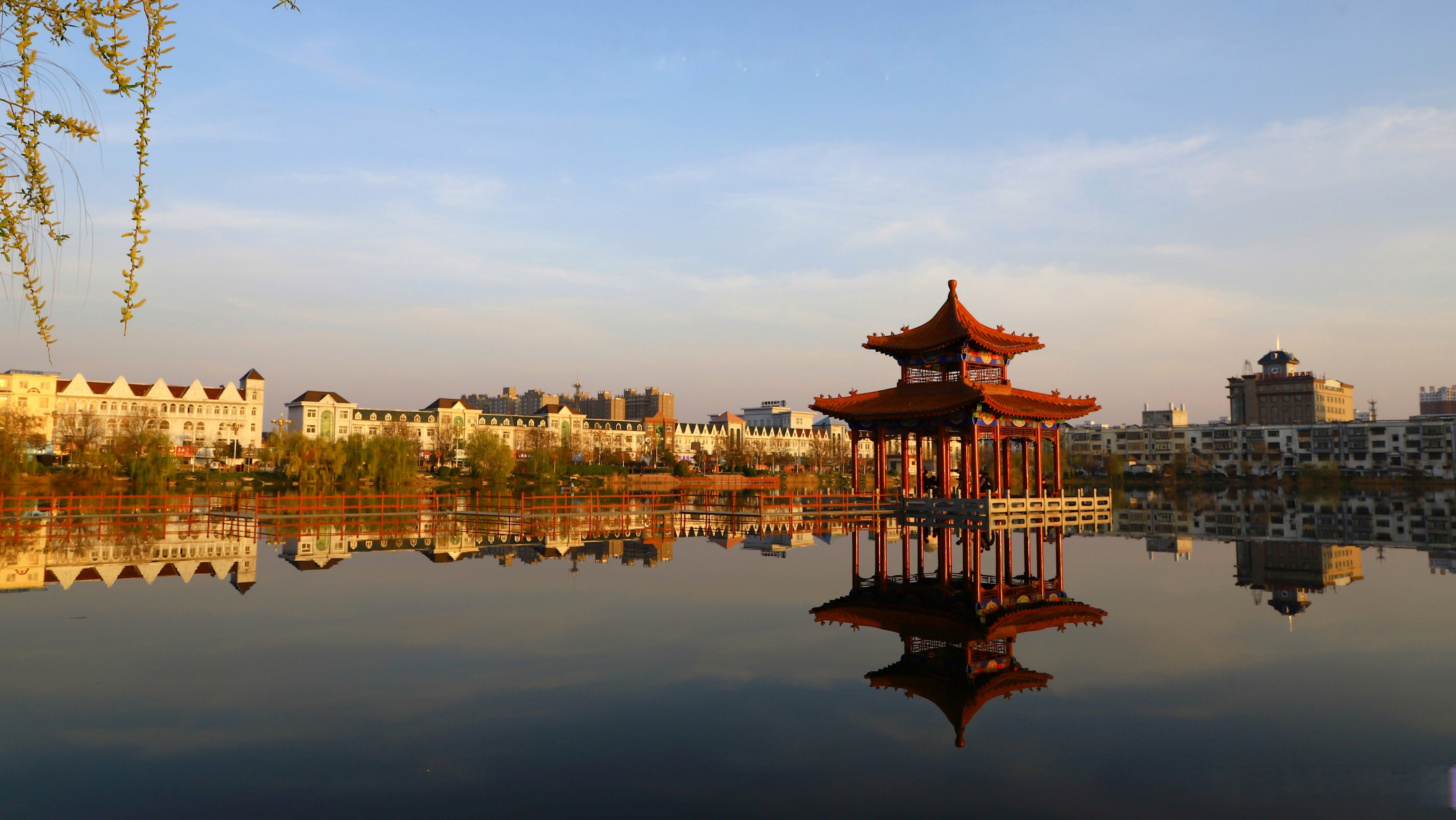 春天就要穿着汉服逛吃曹县 最近疯狂刷到曹县,大数据仿佛在疯狂暗示我