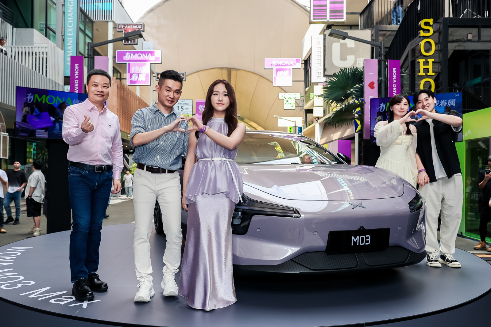 2025年5月20日,在充满爱意的520浪漫节日氛围中,小鹏汽车在广州为mona