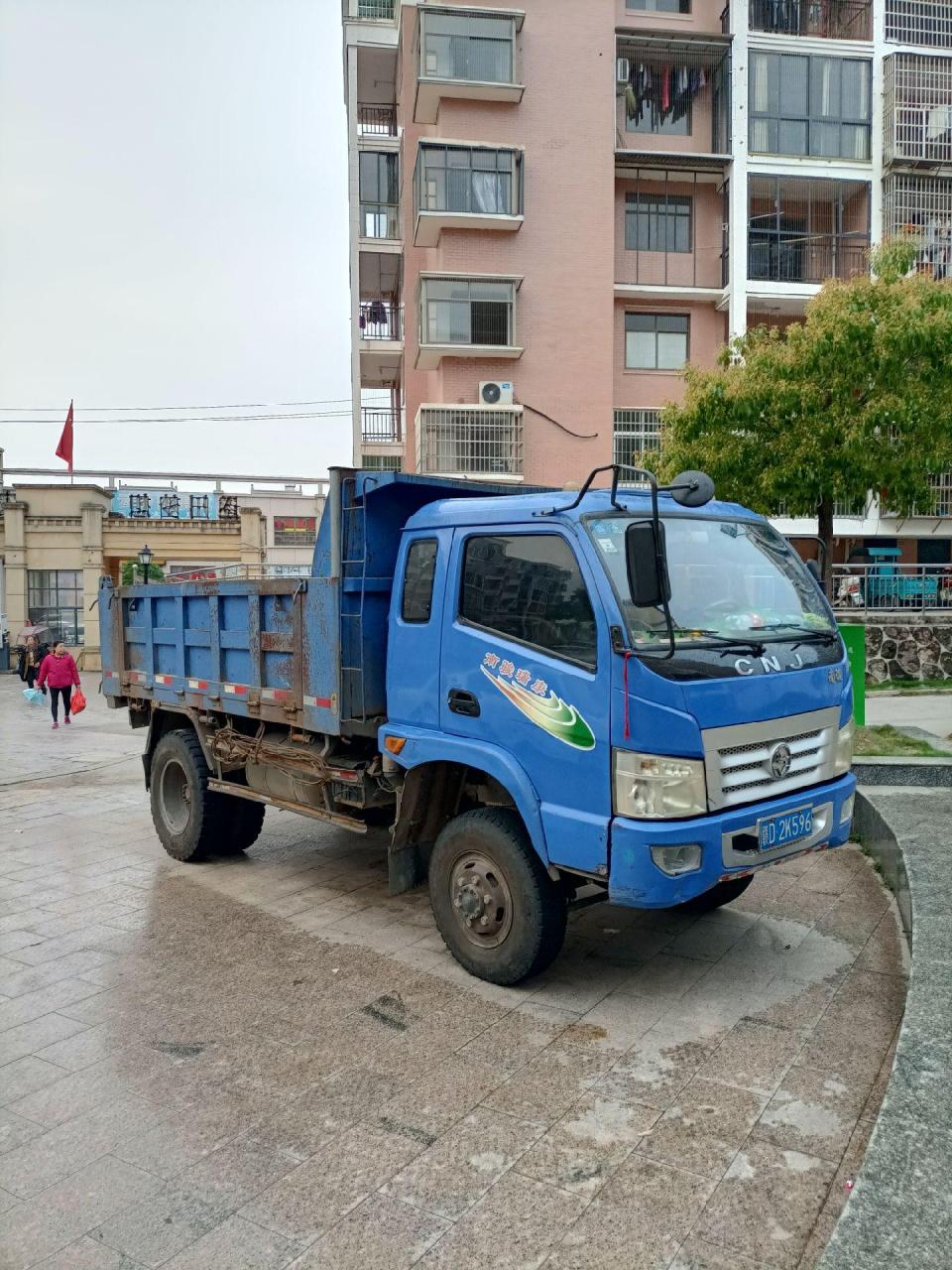 2013年7月南骏自卸车转让,四驱动力,玉柴4102发动机,万里扬5挡自动