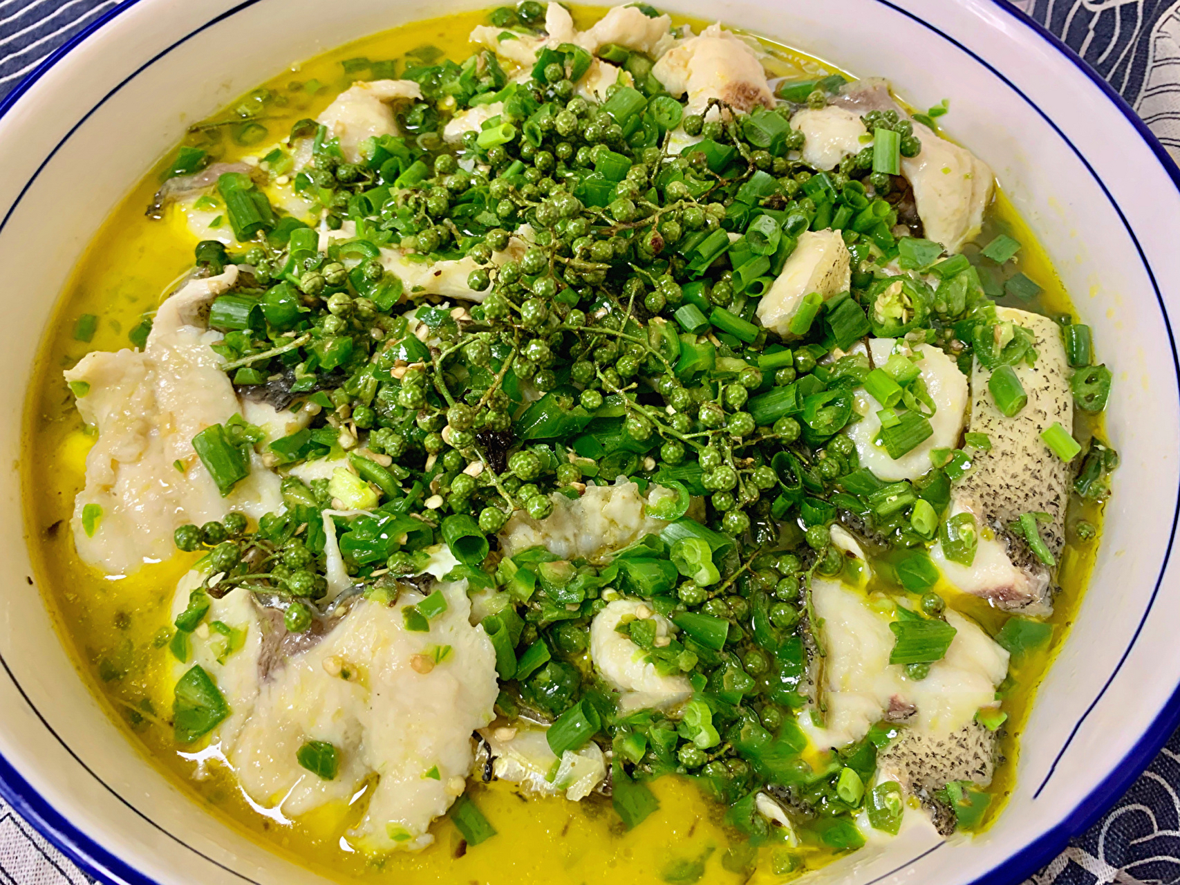 江湖菜青椒鱼97椒麻嫩滑6015藤椒与辣椒的碰撞 江湖菜青椒鱼