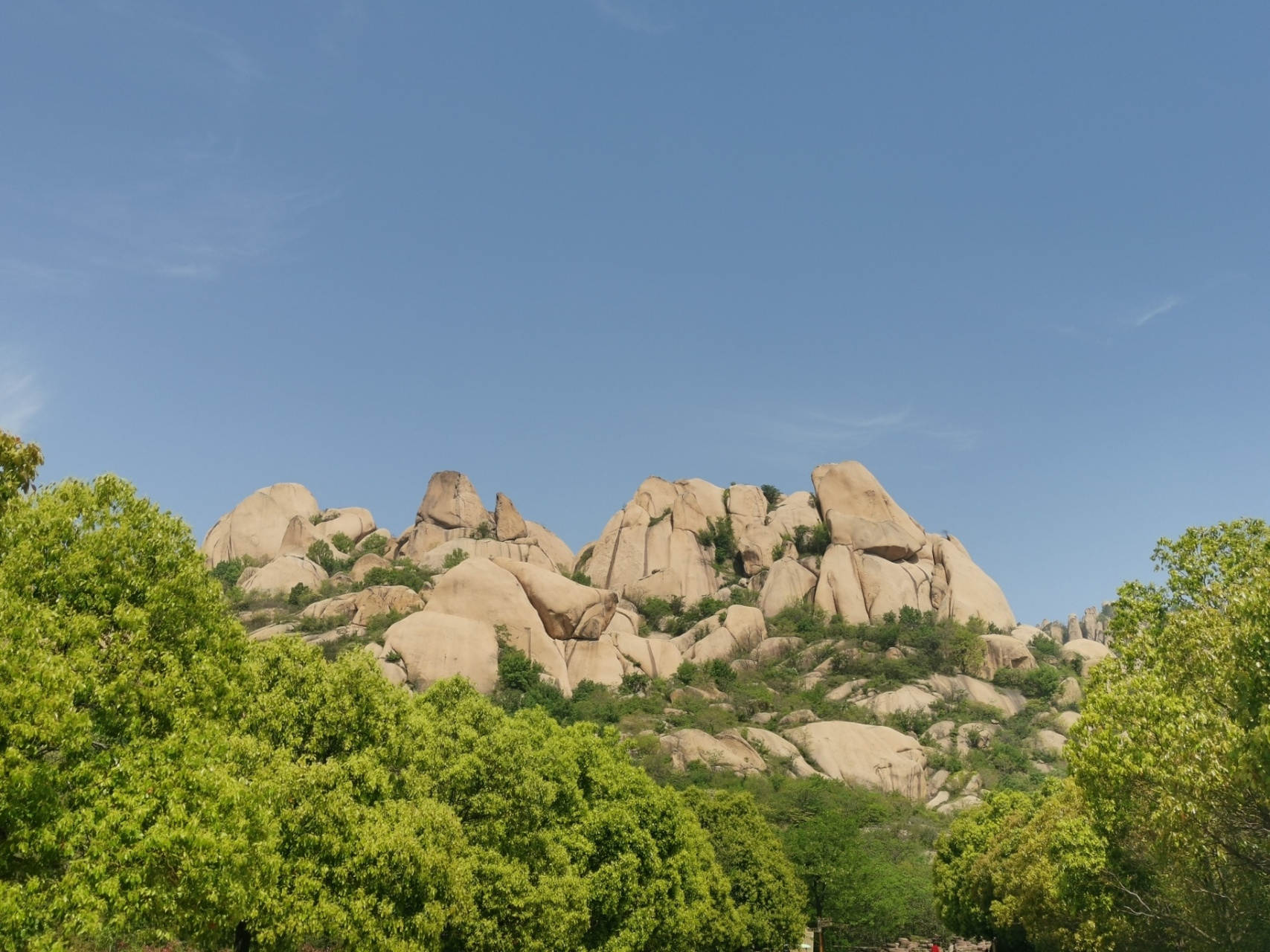 嵖岈山风景区 嵖岈山,又名玲珑山,西游仙山,嵖岈山风景区,位于河南省