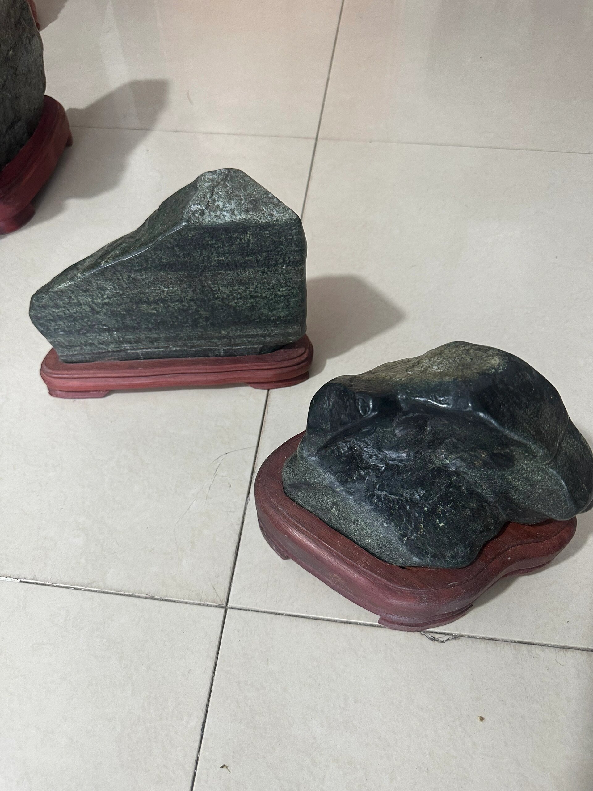 崂山绿石 崂山特产之一 我们家做了30多年的绿石, 没有豪华文案 直奔