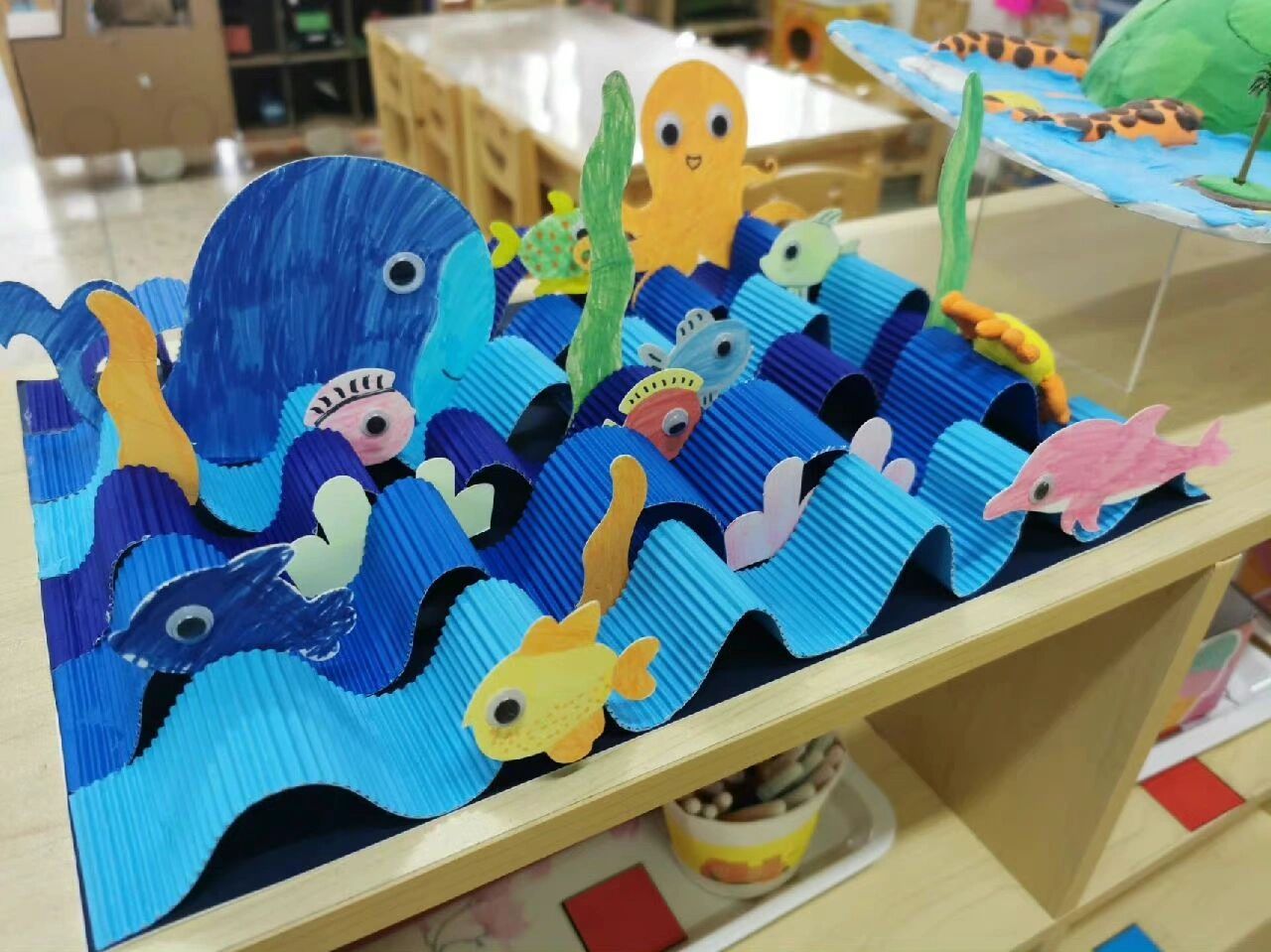 幼儿园海洋风格环境主题 幼儿园海洋主题风格 蓝色色系海洋主题 老师