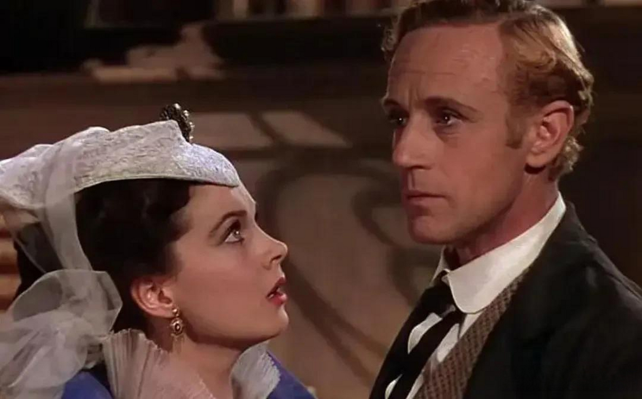 1931年有一部伟大的电影《飘》上映,《飘》又叫《乱世佳人》,这是一部