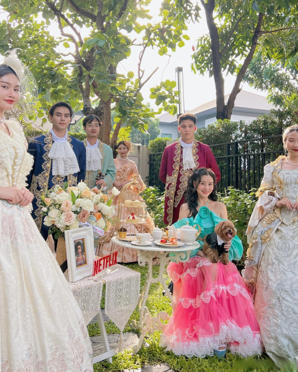 泰娱乐头条##aom李海娜#aom晒出公主美照美得让人挪不开眼!