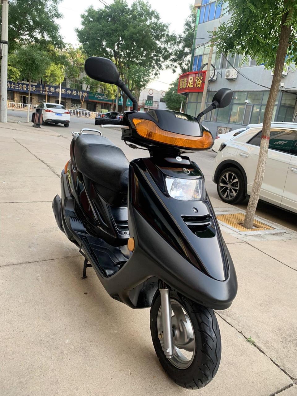 极品经典雅马哈凌鹰125摩托车一台喜欢的老铁速度