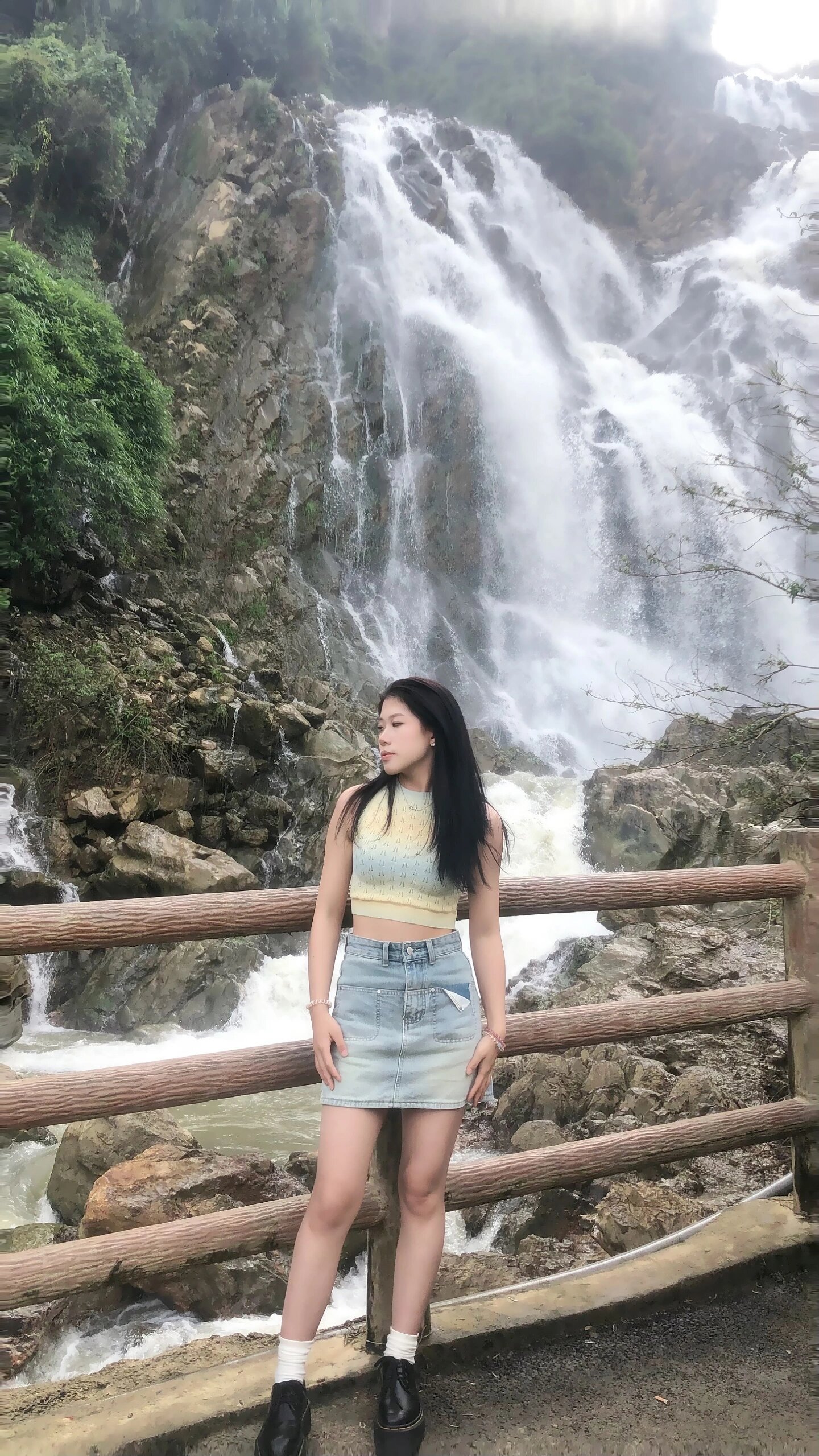 六盘水滴水岩|每年都会去看山野的瀑布