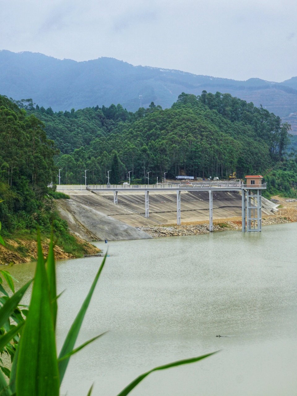 高明西坑水库91皂幕山下,水天一色 95西坑水库,位于高明杨和镇