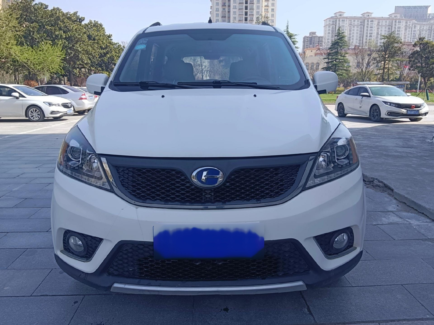 刚到2017年4月份昌河铃木m50,7座商务车,铃木1.