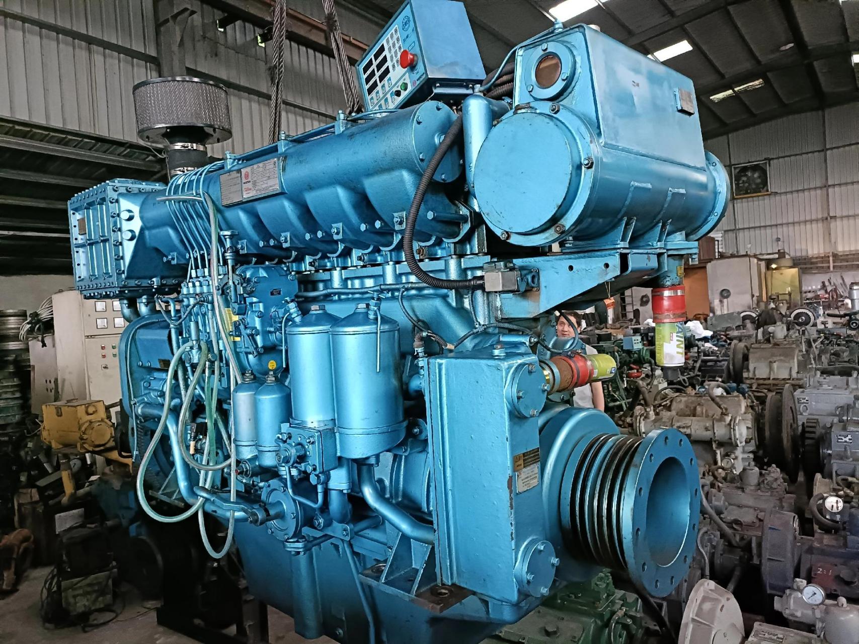 潍柴whm6160型620马力,出厂日期2017年,使用时间1000个小时左右