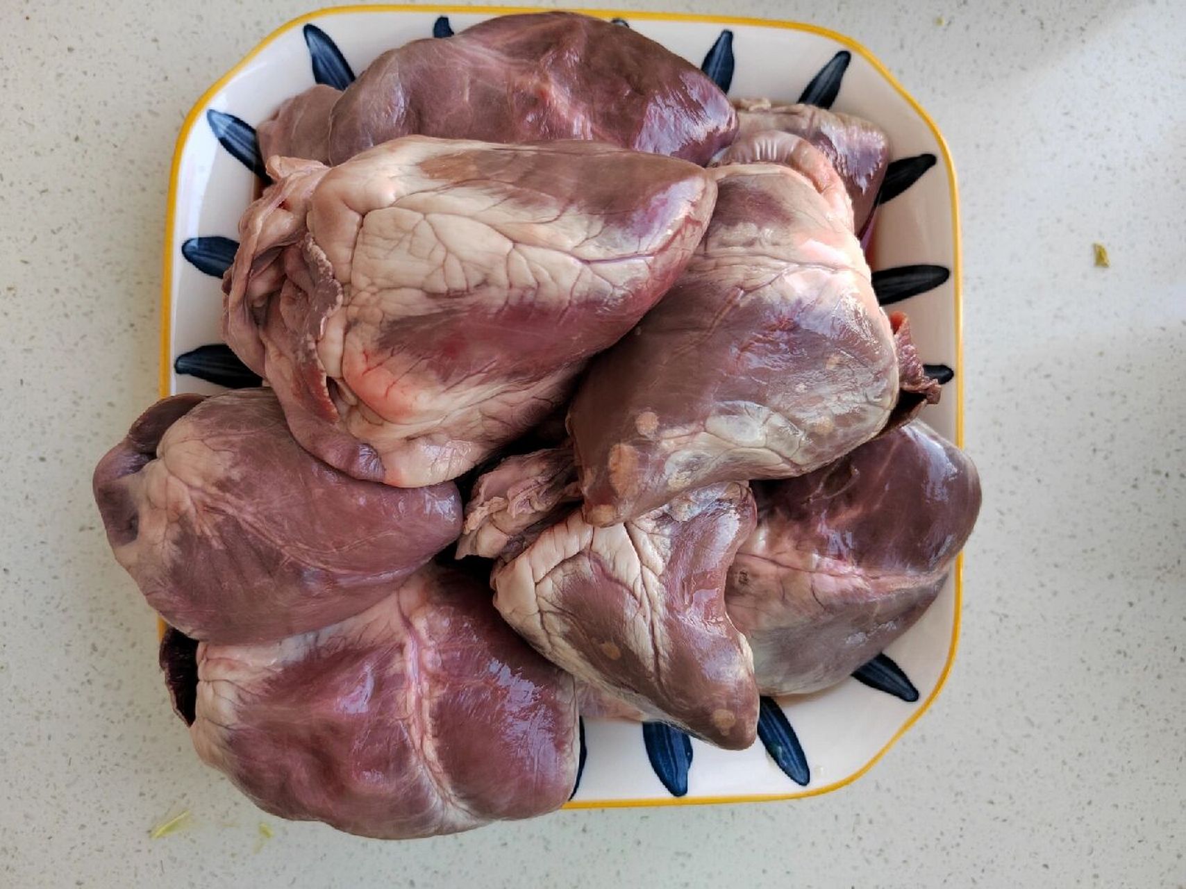 羊心 羊心是补益食物,营养丰富,含蛋白质较高,且富含多种氨基酸