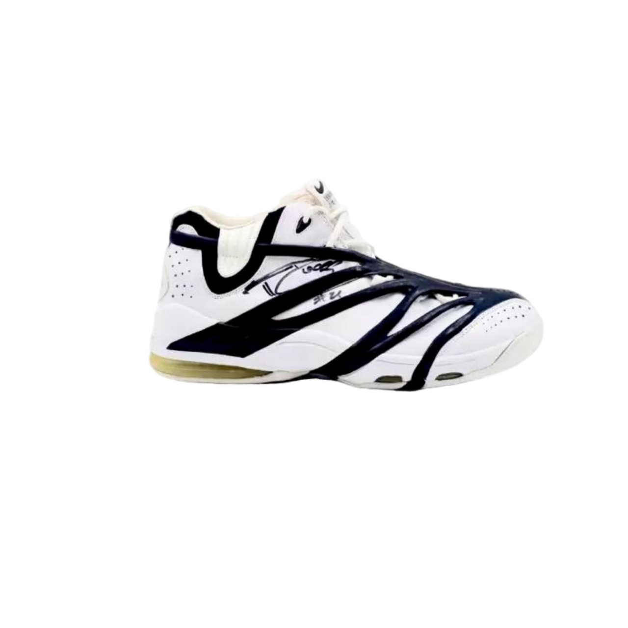 五冠在手96"石佛"邓肯的签名鞋你知道吗?