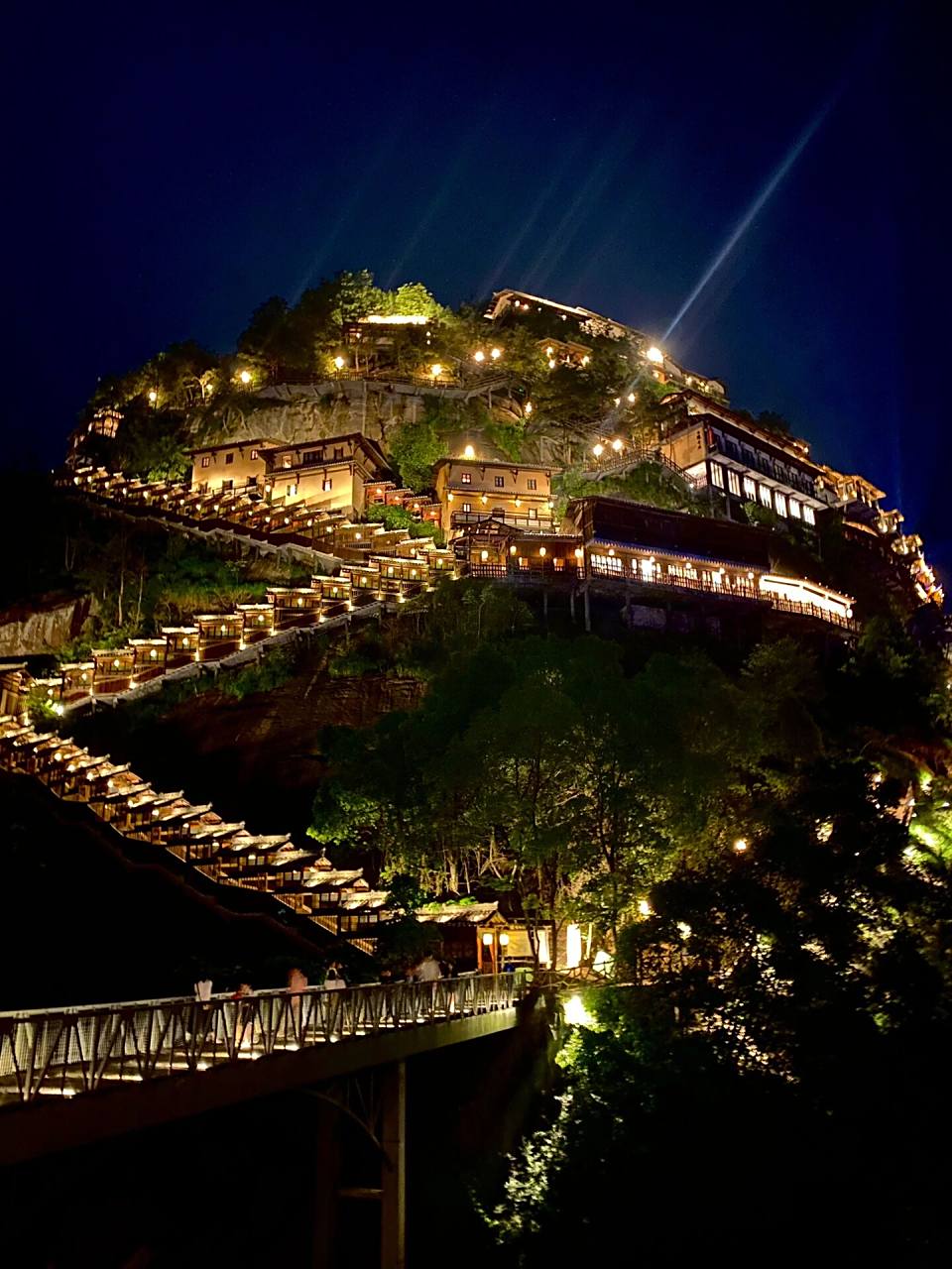 望仙谷的夜景还是比白天好看些 攻略篇 我的上饶之旅是先去了葛仙村