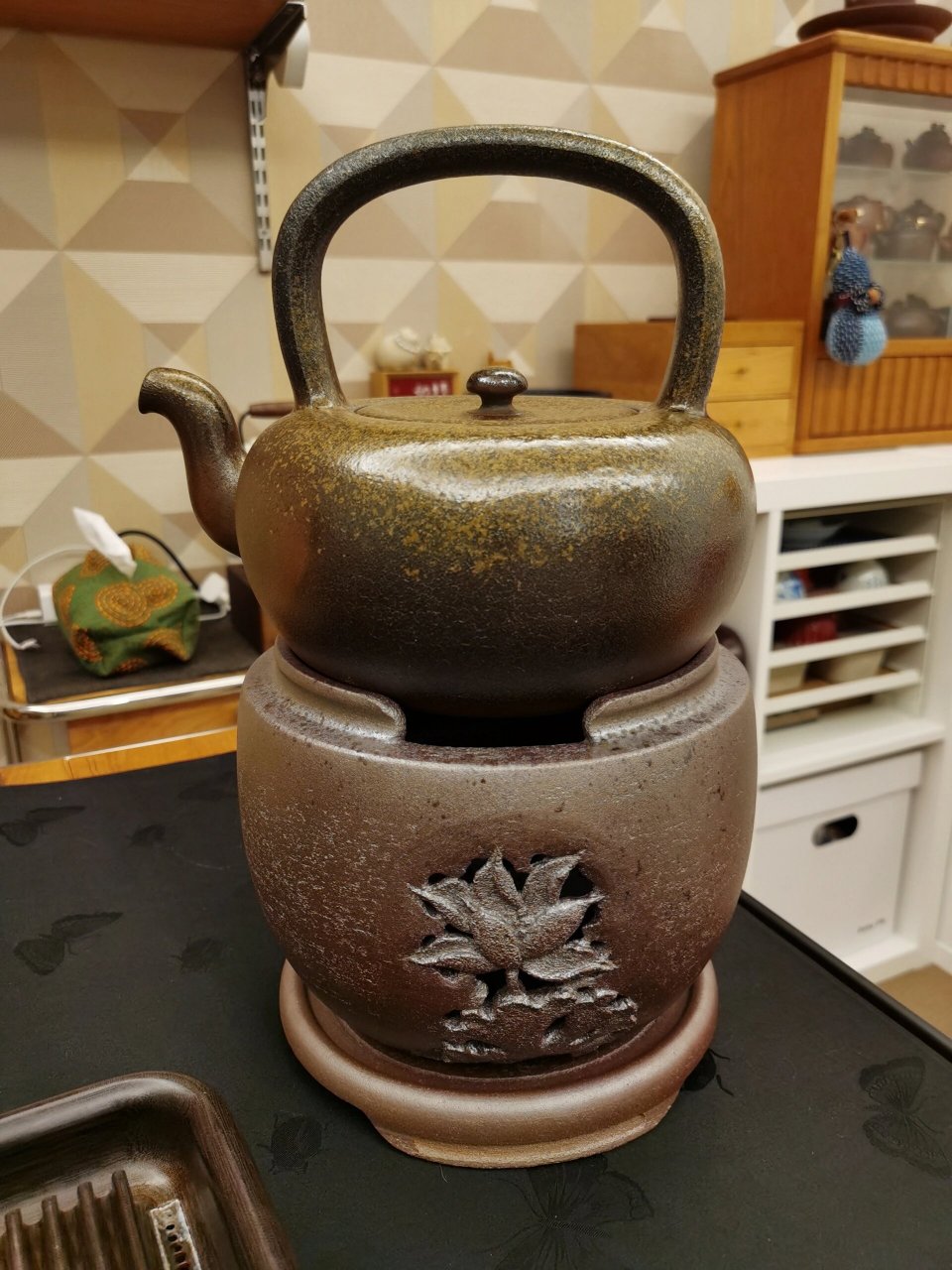 柴烧烧水壶我爱了～ 今日收硬货 柴烧烧水壶 煮水泡茶 壶看似重工 但