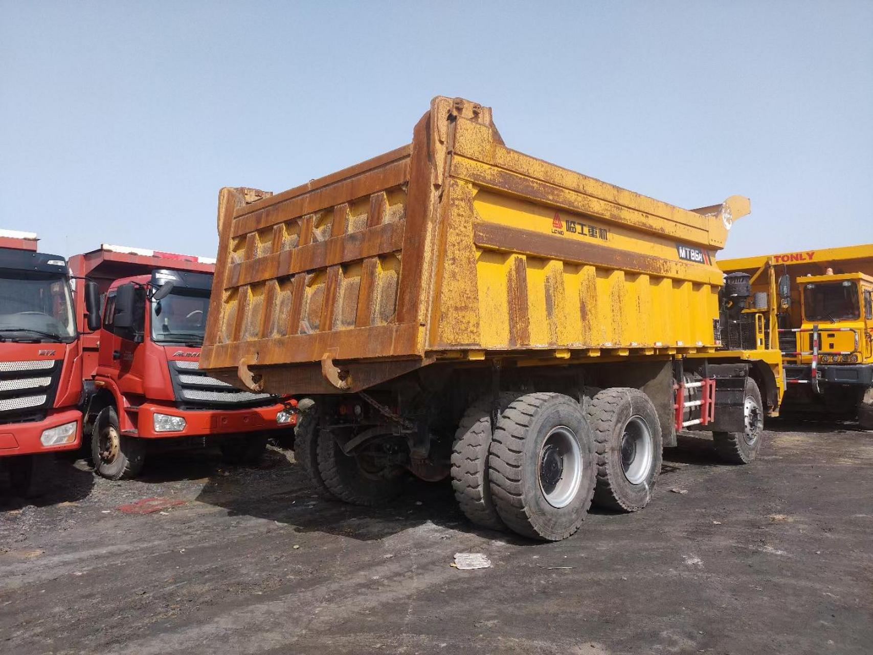 临工86h矿用宽体车.