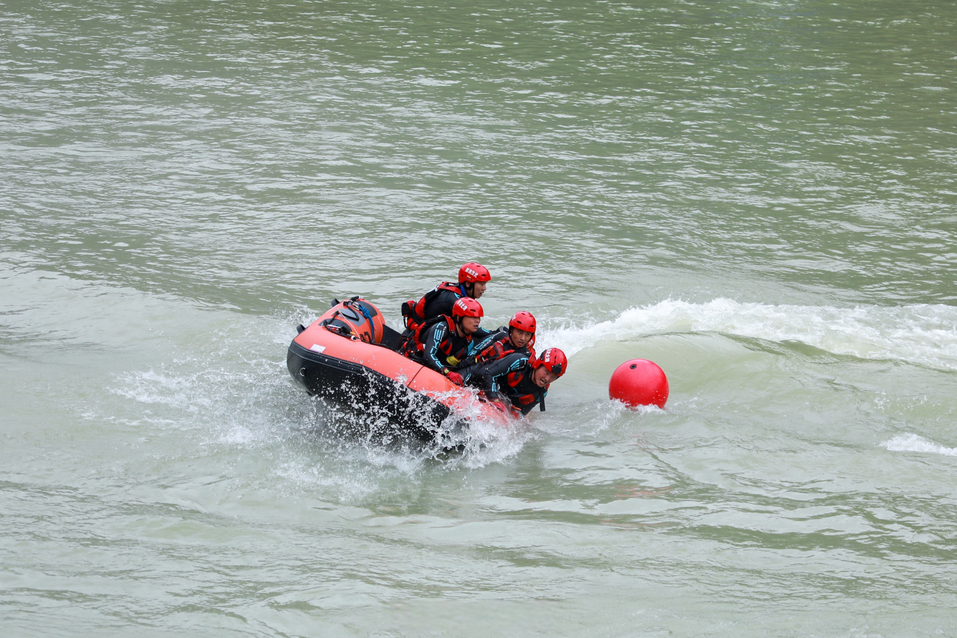 水上尖兵,齐聚宣恩;劈波斩浪,勇闯激流,2024湖北消防绳索救援暨激流