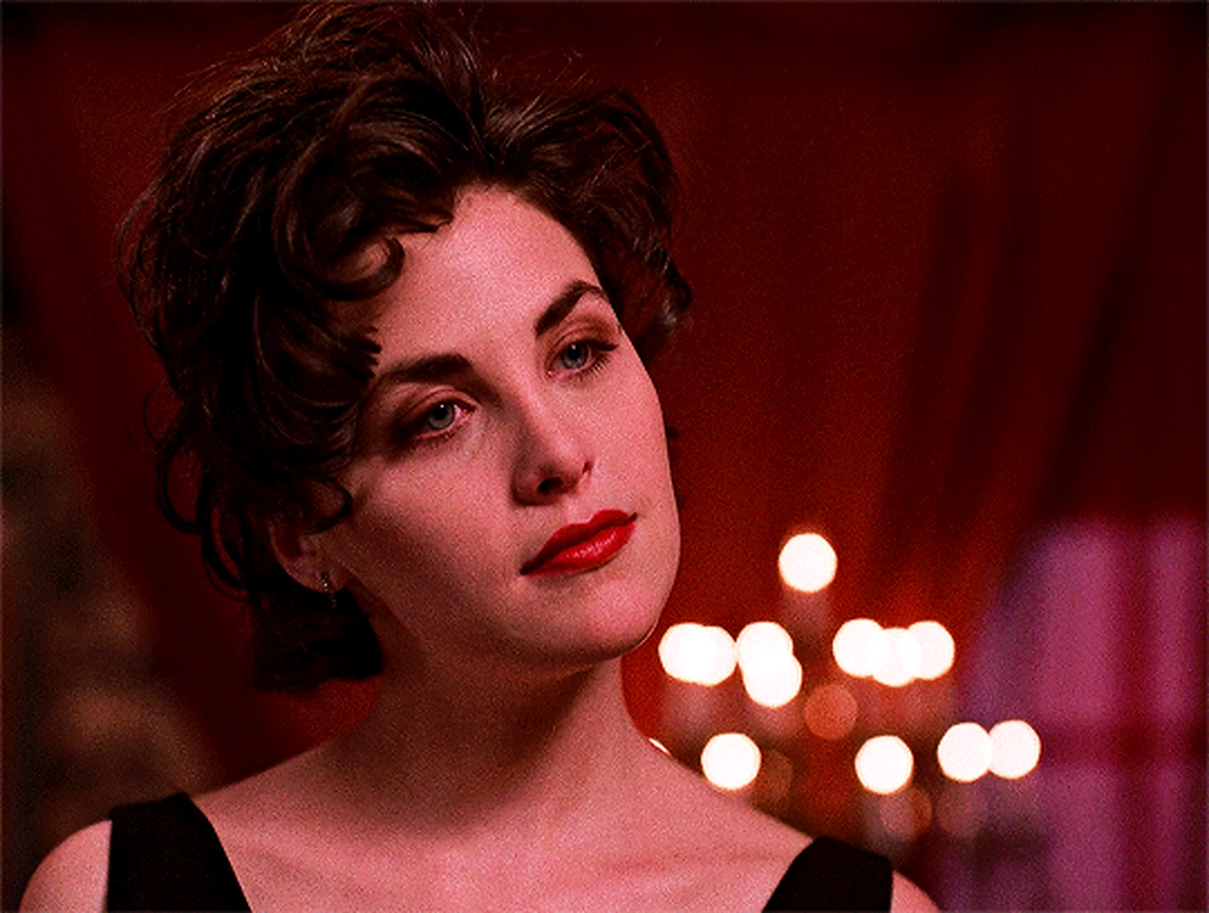 1990年美剧《双峰》里的雪琳·芬