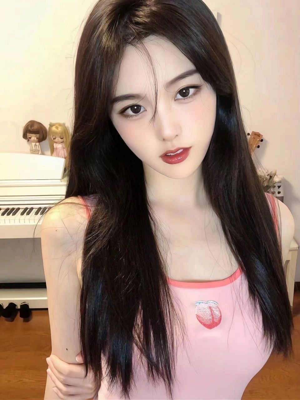 甜系女孩 甜系女孩   cn:miya没头脑