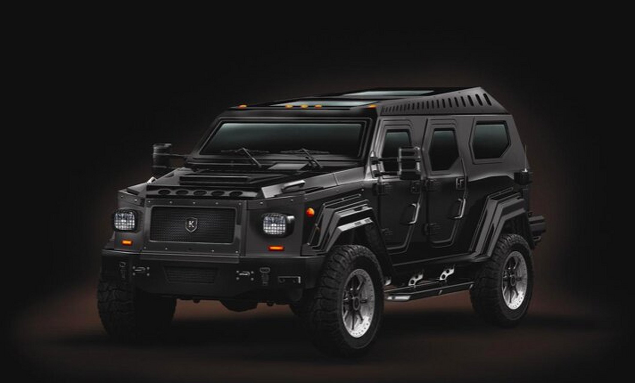 超豪华装甲越野车  骑士十五世 每日分享,周一好 超豪华装甲越野车