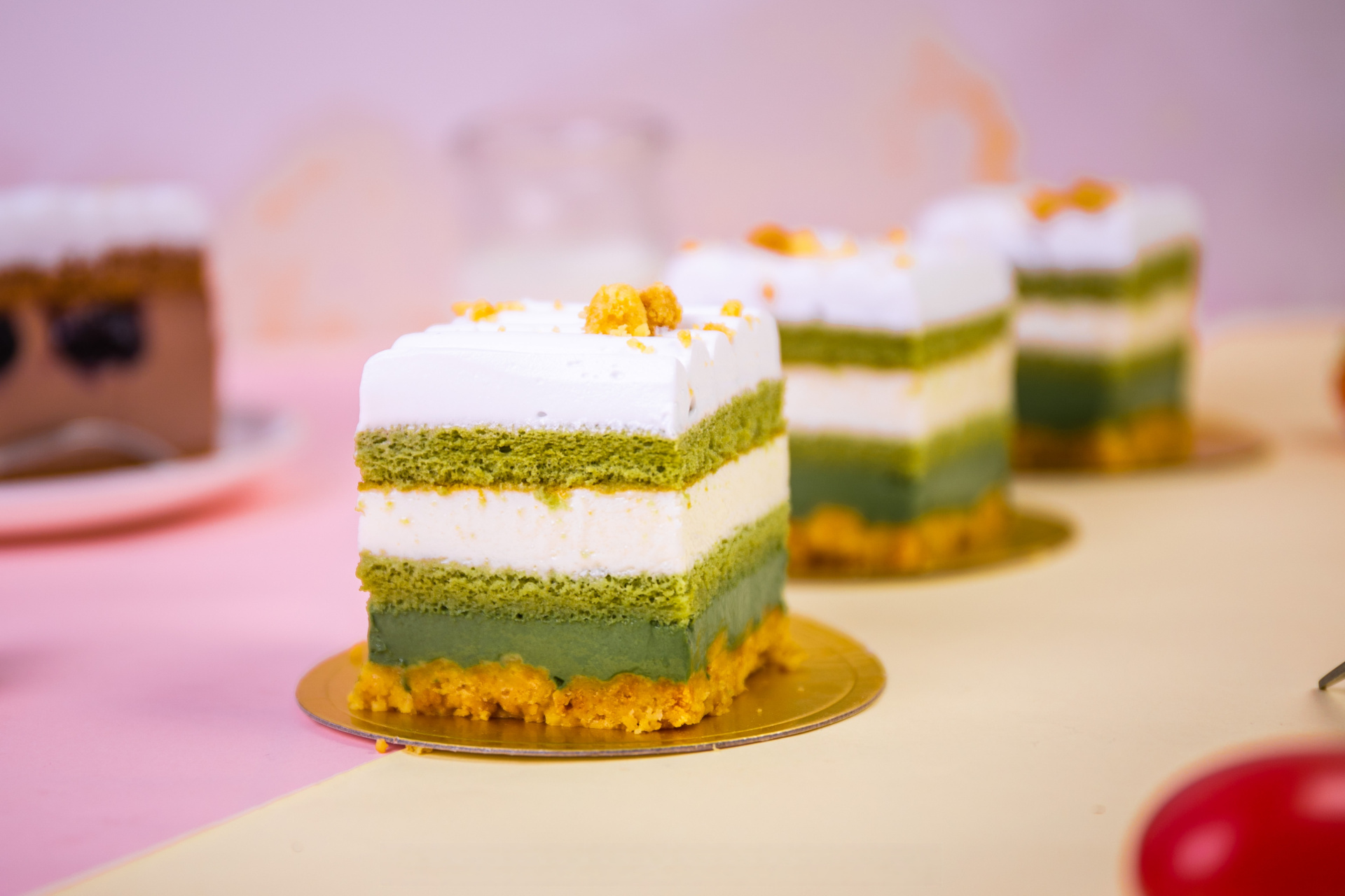 辛缇西点学校是一家专业的烘焙培训机构,致力于为学员提供全面,高质量