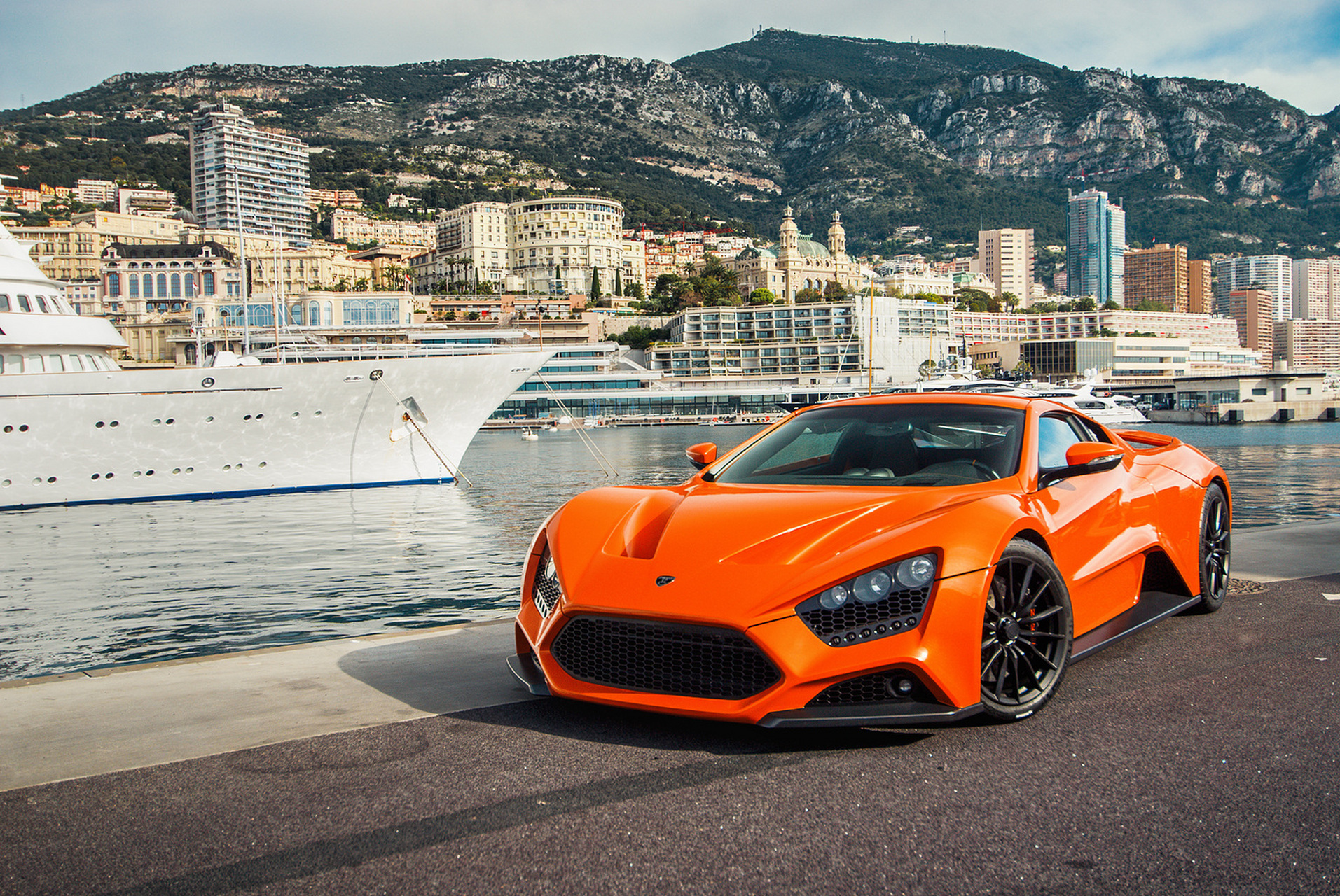 zenvo st1(2009-2016) zenvo ts1(2016-2019) zenvo tsr(2016-)