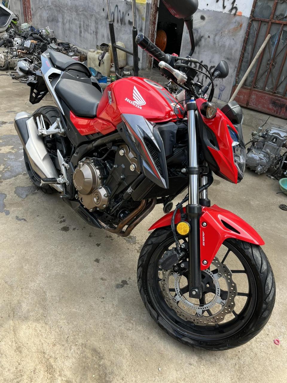 每个男人都有一个机车梦 本田cb500f,一台被遗忘的好车