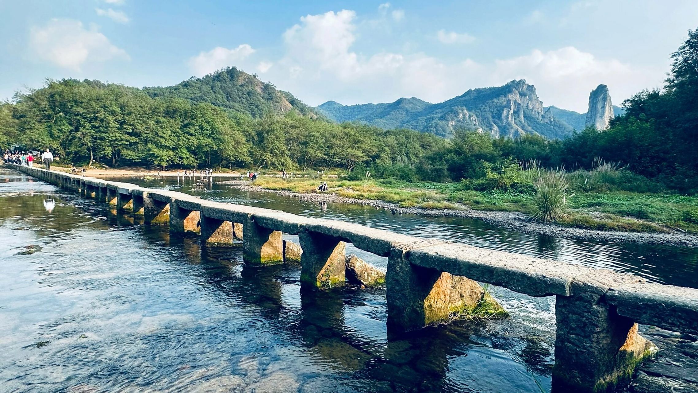 缙云仙都景区 缙云仙都风景区,一个非常值得前往的地方.