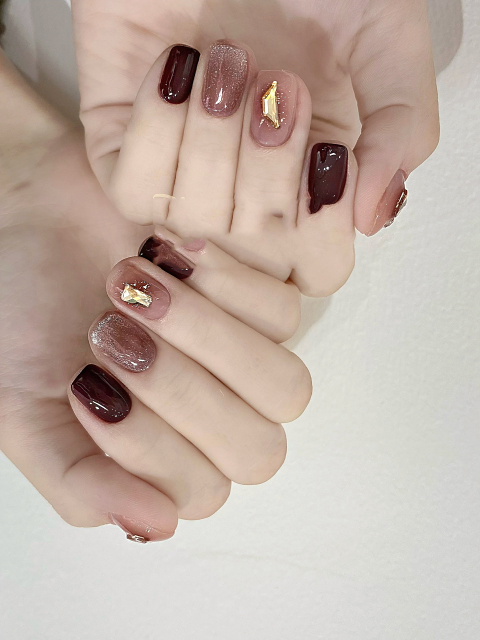 简约车厘子红搭配猫眼|长沙美甲