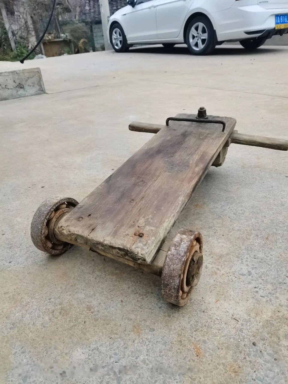 我们这一辈,儿时的滚珠车,纯手工打造 ,506070后的回忆!939393