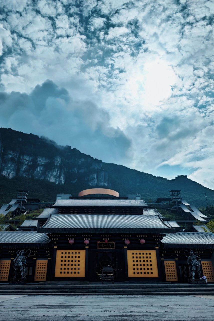 武隆仙女山里的心灵净土被我找到了 92 仙女山,净心寺:震撼的建筑