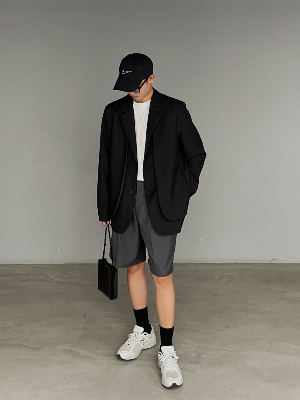 ootd |初秋黑白灰男生穿搭 挚爱 西装 短裤 运动鞋 - 帽子:nike 西装
