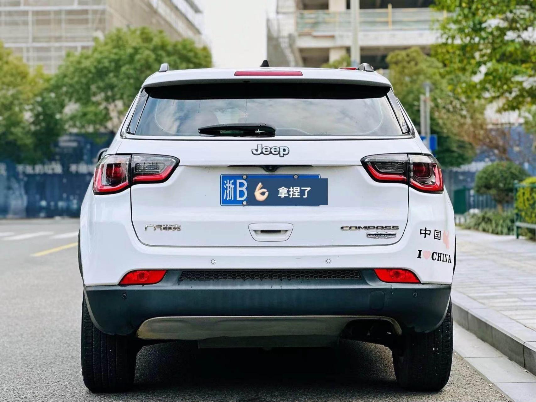 吉普指南者 suv 车辆车型 - 排放标准 汽油 燃油类型 - 排量 自动