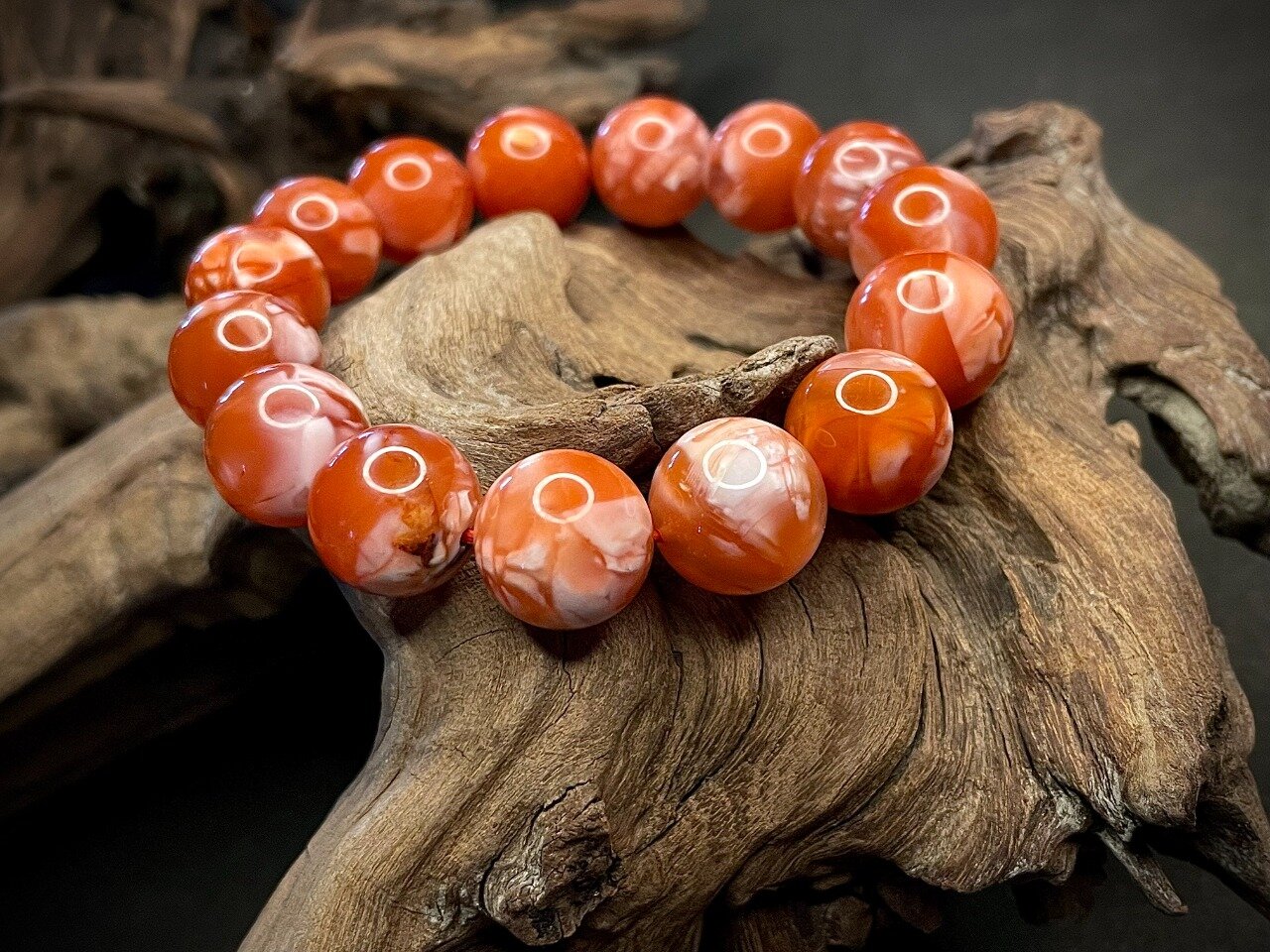 灵动冰透冰飘南红手串愿你福财双手幸福美满