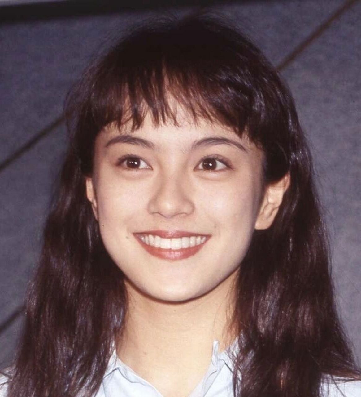 牧濑里穗 很适合当头像