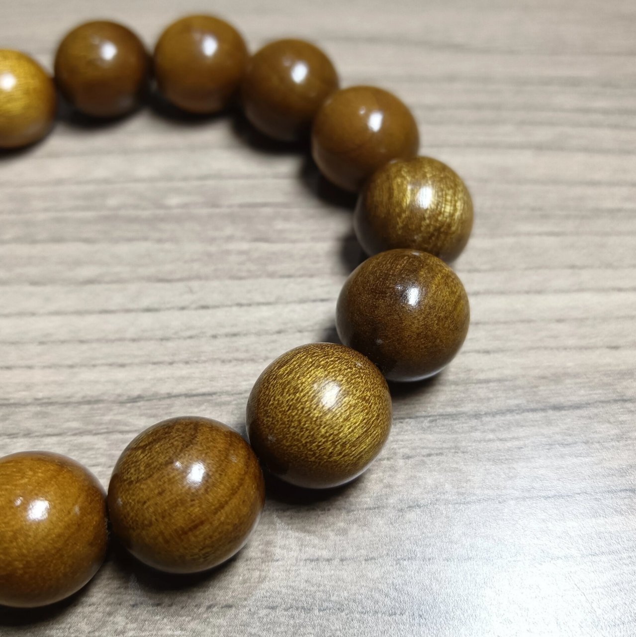 拆房老料金丝楠木手串 拆房老料金丝楠木手串 规格:2.0    1.