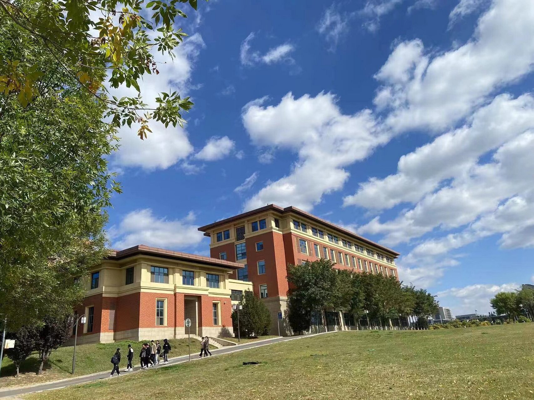 太原理工大学,是一所位于山西省太原市的综合性大学.