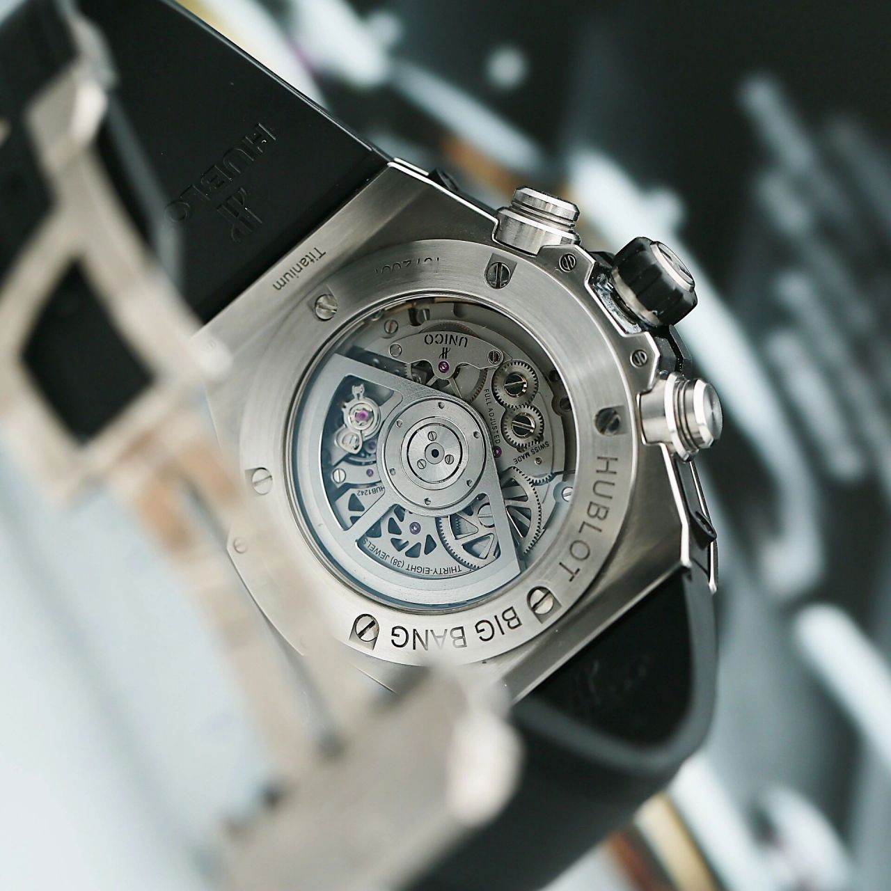 rx后钻 宇舶bigbang系列411.nx.1170.