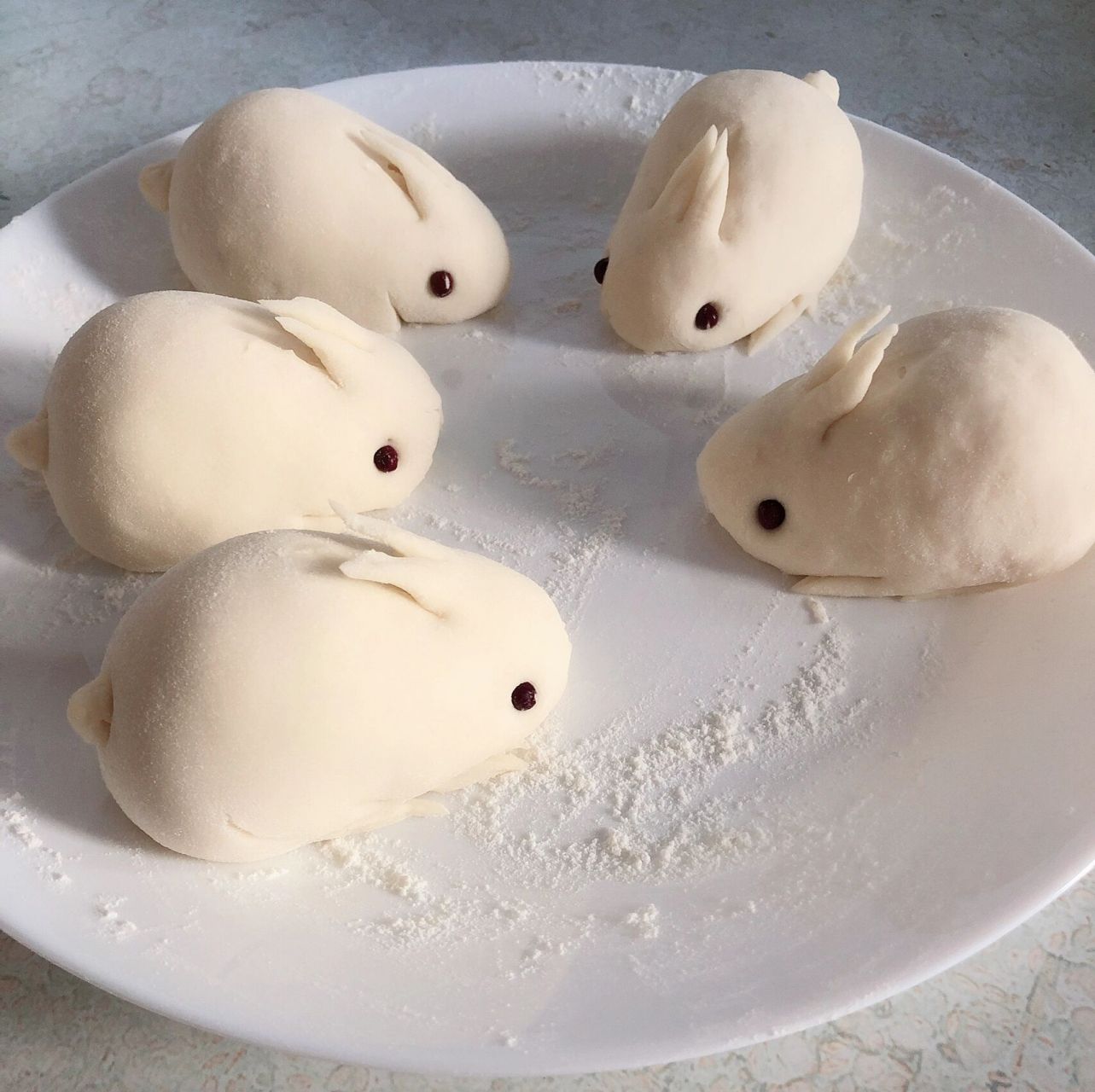 小动物馒头 南瓜200g 面粉 400g 糖 2g 可以不放,放一点点有助发酵