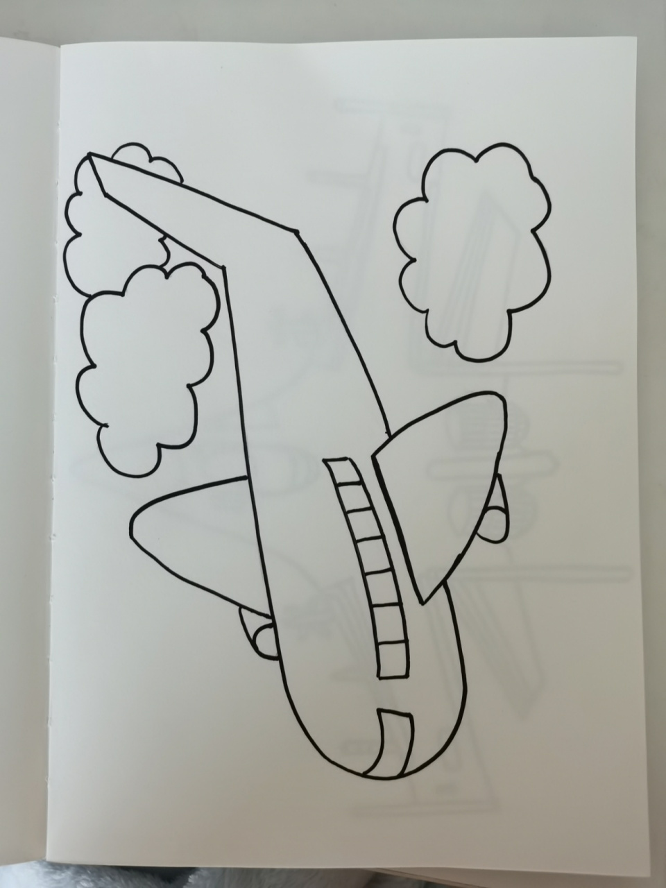 飞机简笔画 三种类型,方便学生了解同分类,只画外形,颜色,装饰,让学生