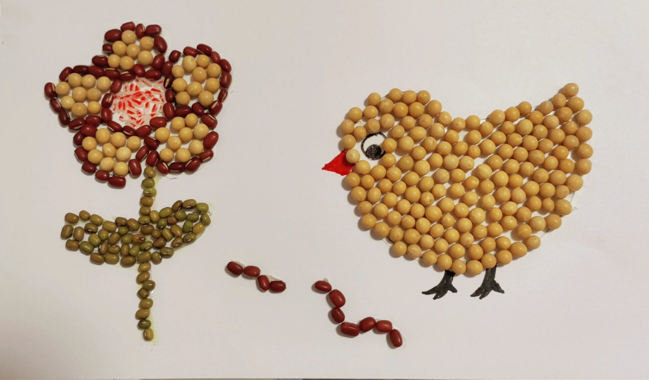 五谷杂粮画 粘贴画 亲子手工 老师布置的五谷杂粮画做参考啦!